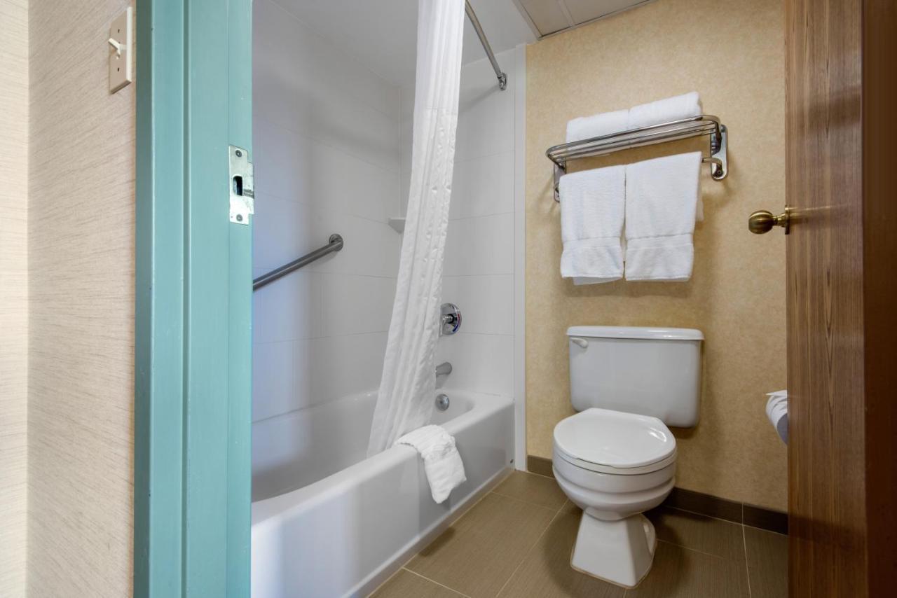 Quality Inn & Suites Mansfield Εξωτερικό φωτογραφία