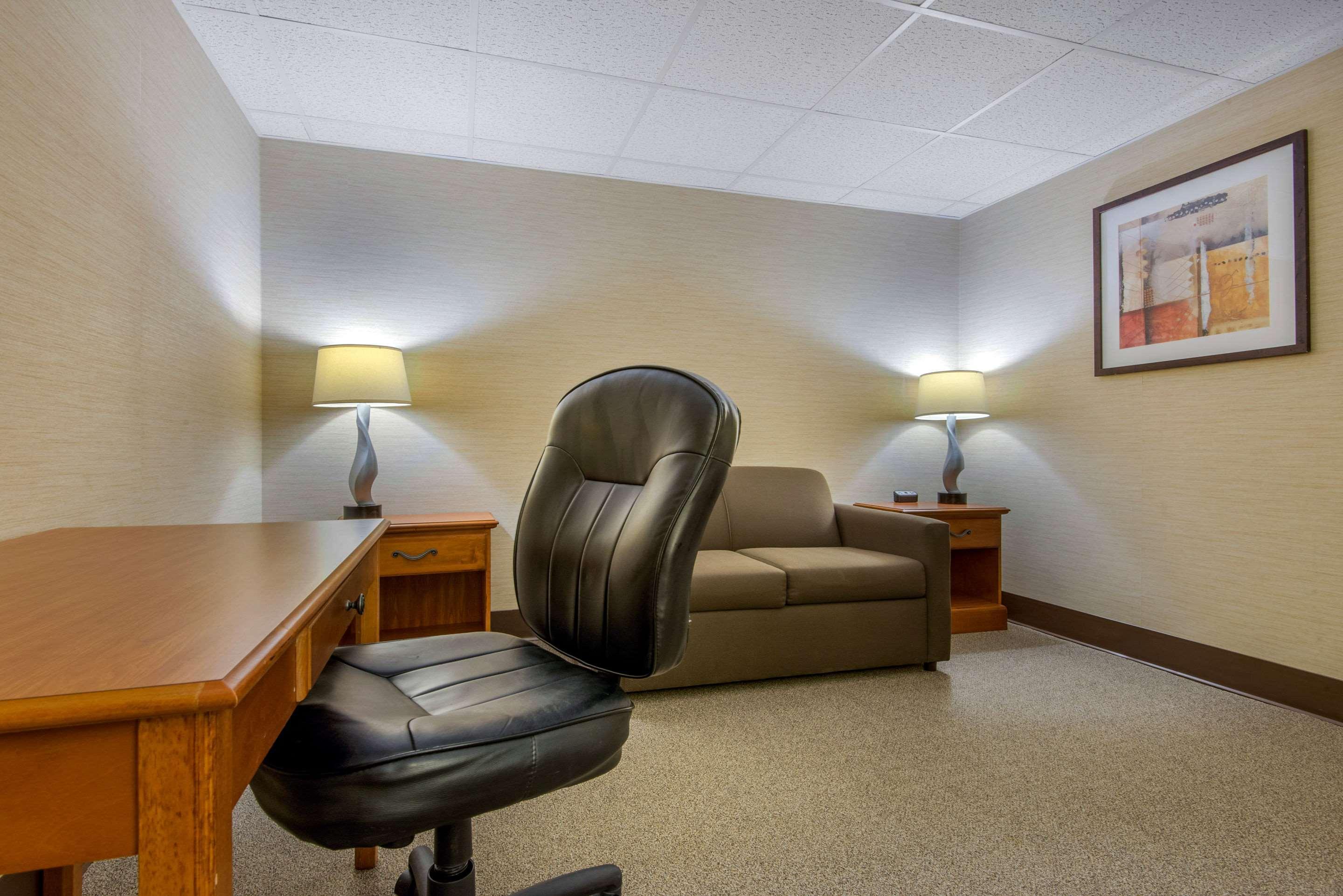Quality Inn & Suites Mansfield Εξωτερικό φωτογραφία