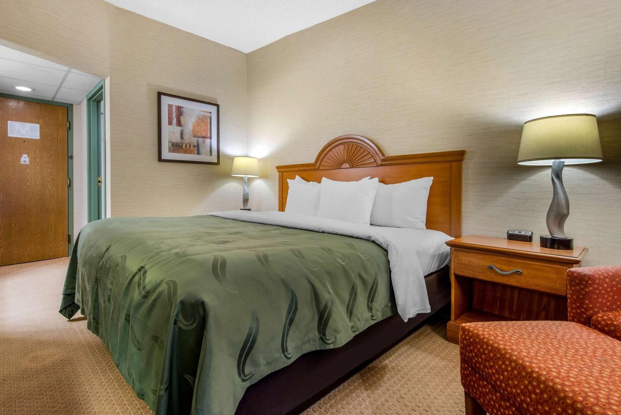 Quality Inn & Suites Mansfield Εξωτερικό φωτογραφία