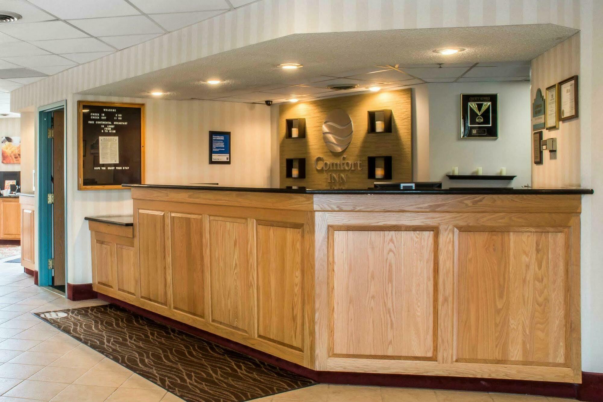 Quality Inn & Suites Mansfield Εξωτερικό φωτογραφία
