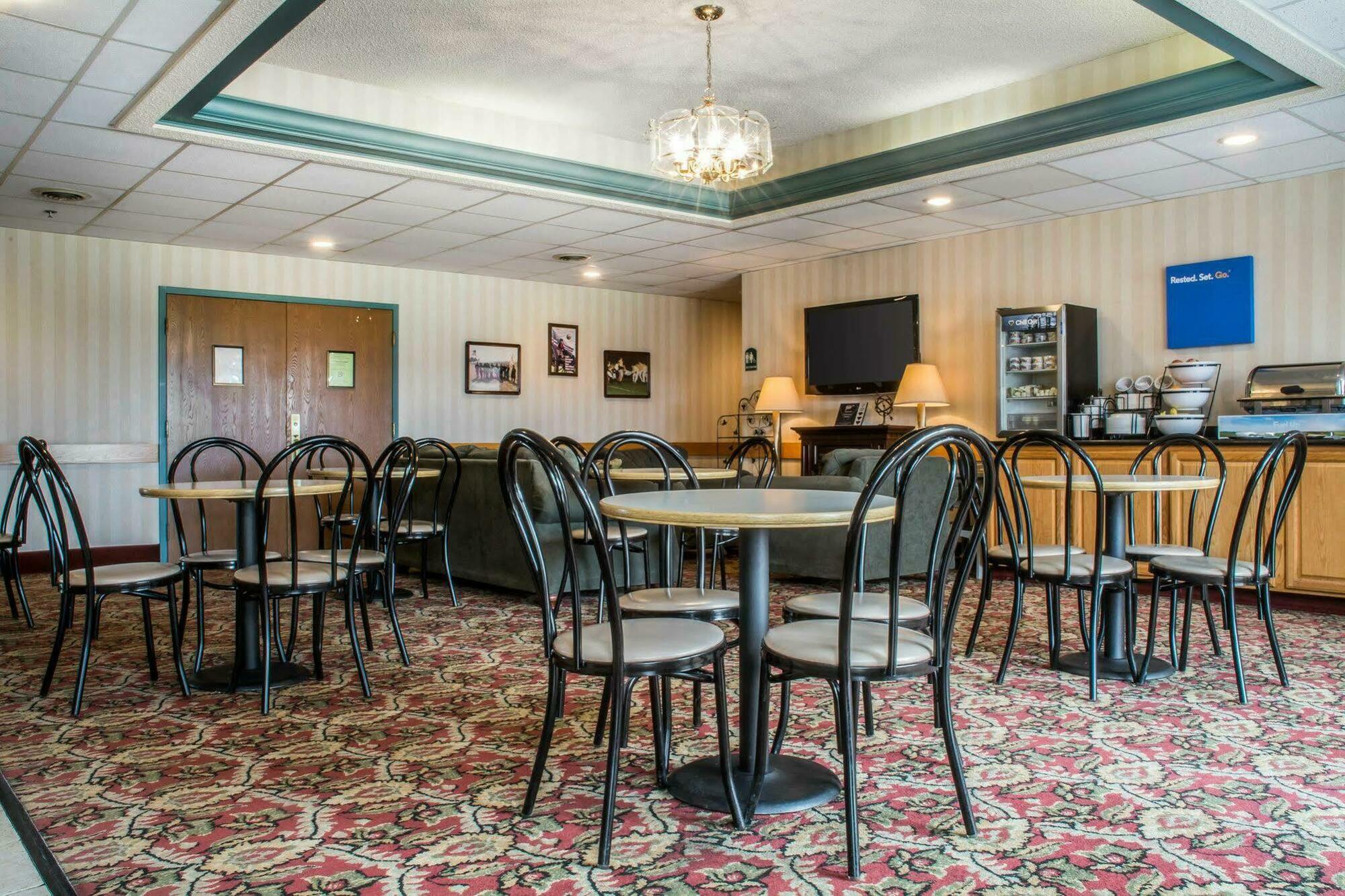 Quality Inn & Suites Mansfield Εξωτερικό φωτογραφία